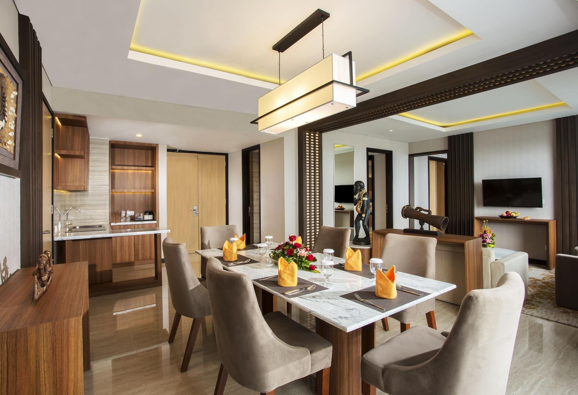Swiss-Belhotel Papua Jayapura Exterior foto