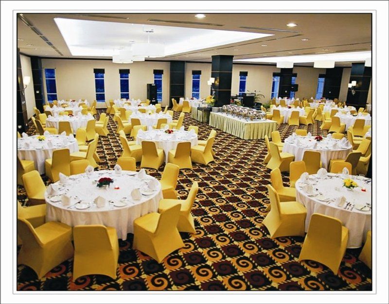 Swiss-Belhotel Papua Jayapura Restaurante foto